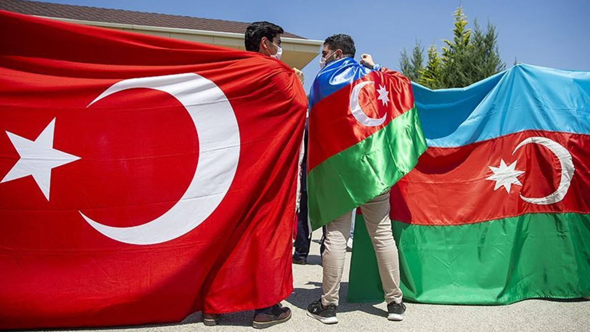 Azerbaycan'dan Türkiye'ye destek mesajı