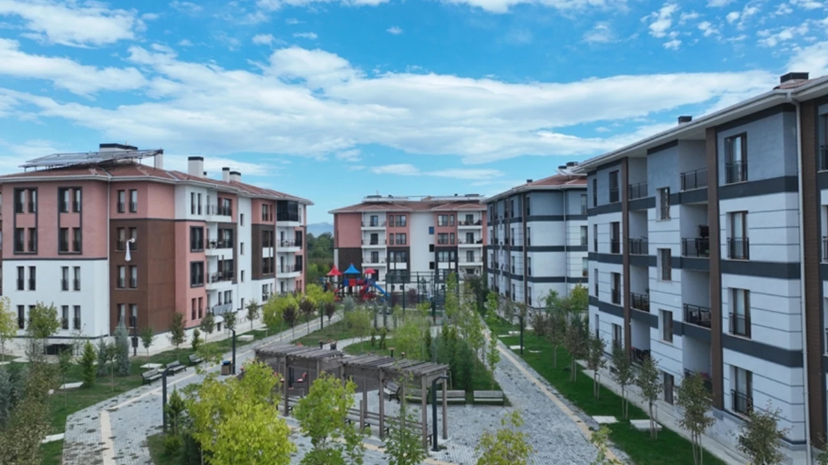 Ev almayı düşünenleri ilgilendiriyor: Savaş konut piyasalarını karıştırdı