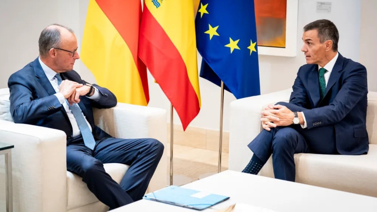 İspanya’dan Almanya lideri Merz’e sert suçlama: Trump’a saygı gösteren vasal gibi davranıyor