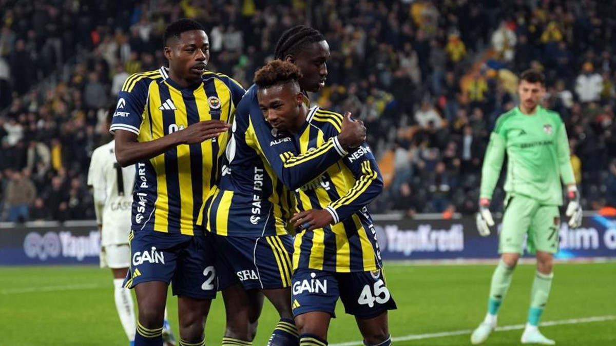 Kadıköy'de gol yağmuru: Fenerbahçe 4-1 Gaziantep FK