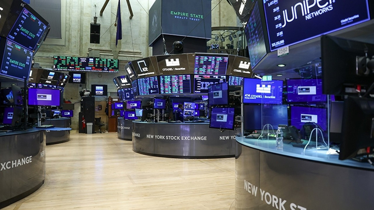 New York borsası düşüşle açıldı