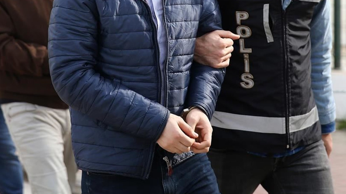 Muhittin Böcek'in 2 şoförü tutuklandı