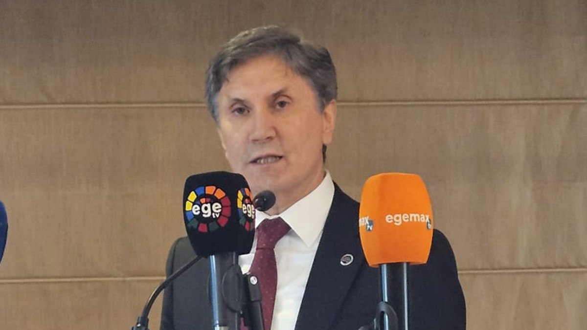 İzmir YMM Odası Başkanı Zengin: Belirsizlikler artıyor dengeler değişiyor