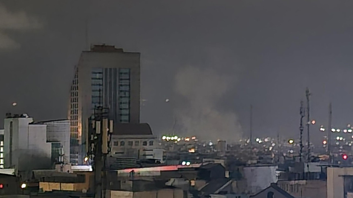 İsrail'i hedef alan balistik füzeler kameralara yansıdı