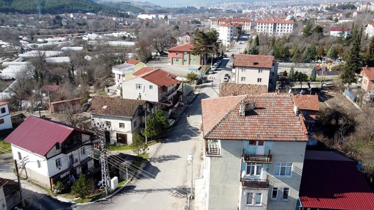 AYM, nüfusu 2 binin altına düşen belediyelerin köye dönüştürülmesini Anayasa'ya uygun buldu