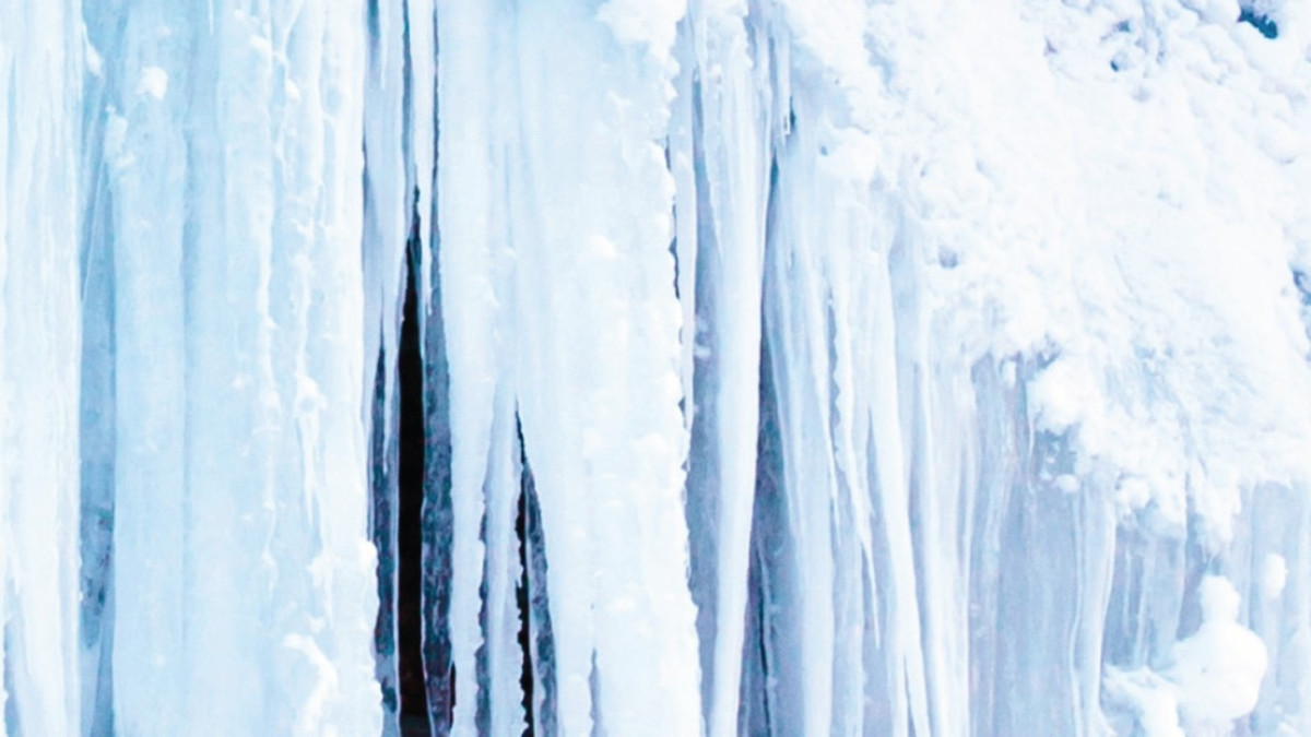 Donmuş karbon uyanıyor