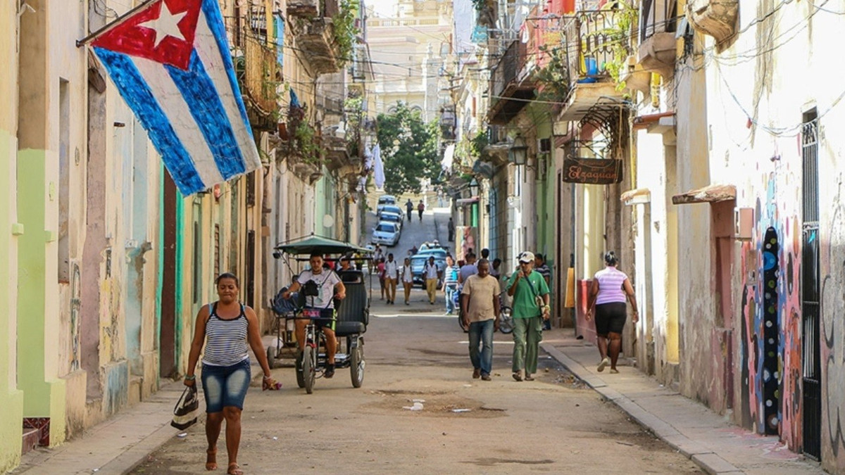 Küba’da kriz derinleşiyor: Ulaşım yok, su ve sağlık hizmetleri sınırlı