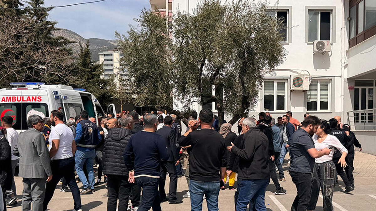 Adalet Bakanı Akın Gürlek: Okulları hedef gösteren 67 sosyal medya kullanıcısı gözaltına alındı