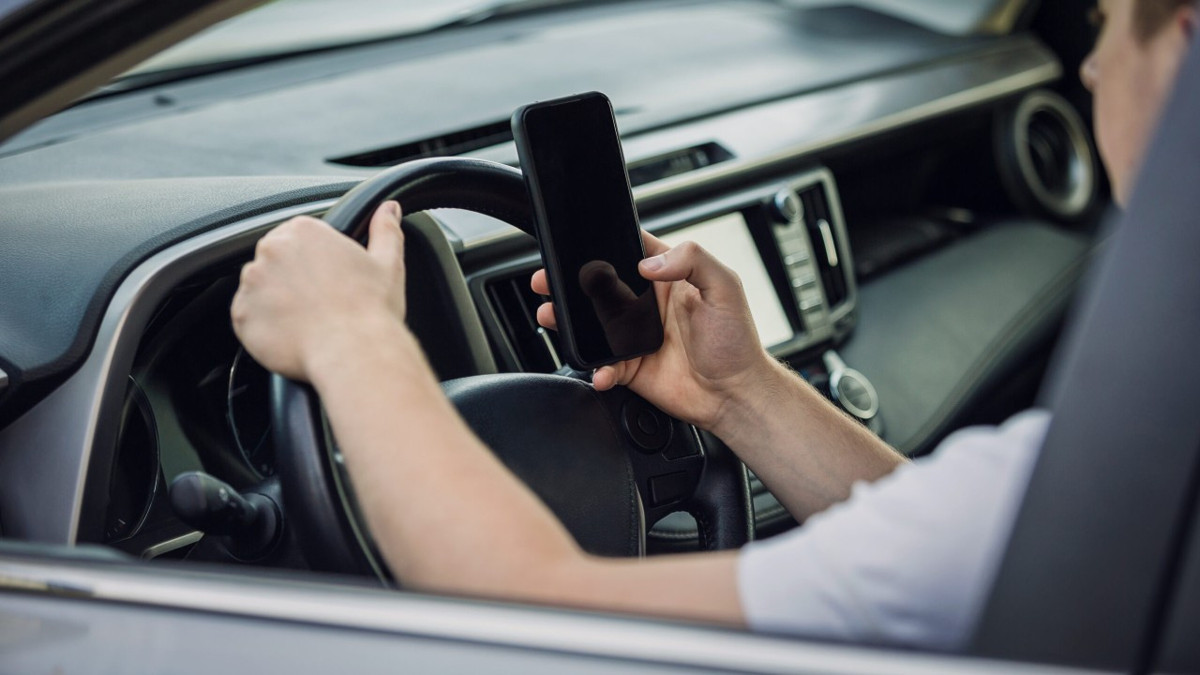 Yüksek benzin fiyatları sürücüleri vurdu: Paylaşımlı yolculukta kontak kapandı