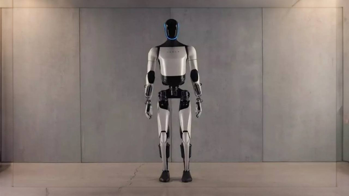 Elon Musk'ın Optimus hayali gerçeğe dönüşüyor: Üretim için tarih verildi