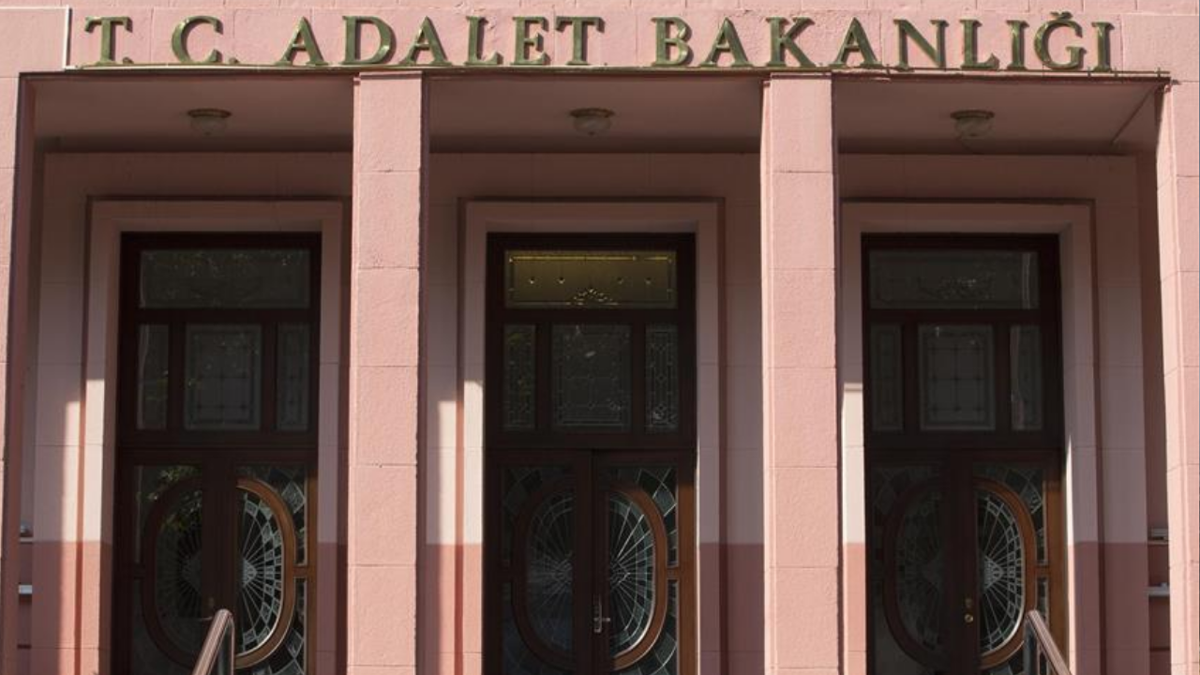 Adalet Bakanlığı personel alım duyurusu geldi mi? Başvuru tarihi açıklandı mı?