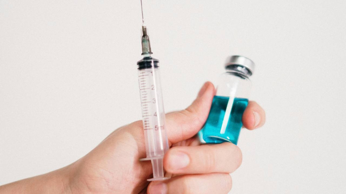 Rusya’dan ömrü 150 yıla çıkaracak tedavi! Putin'in talimatıyla geliştirilen aşı formüle edildi