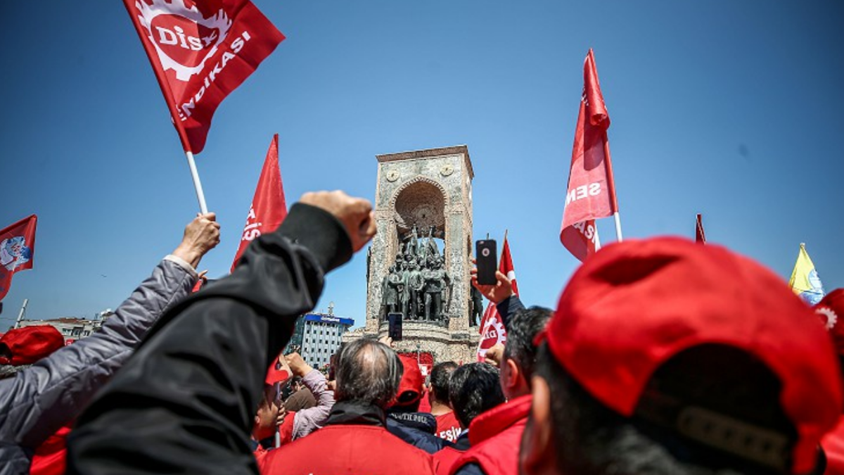 Bu yıl 1 Mayıs hangi güne denk geliyor? 1 Mayıs tatil mi, okul var mı?