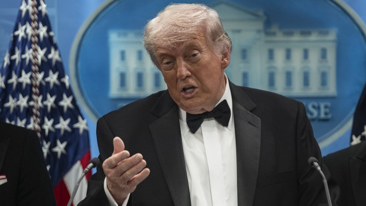 Trump'ın katıldığı yemekte güvenlik tartışması: En yüksek önlem neden alınmadı?