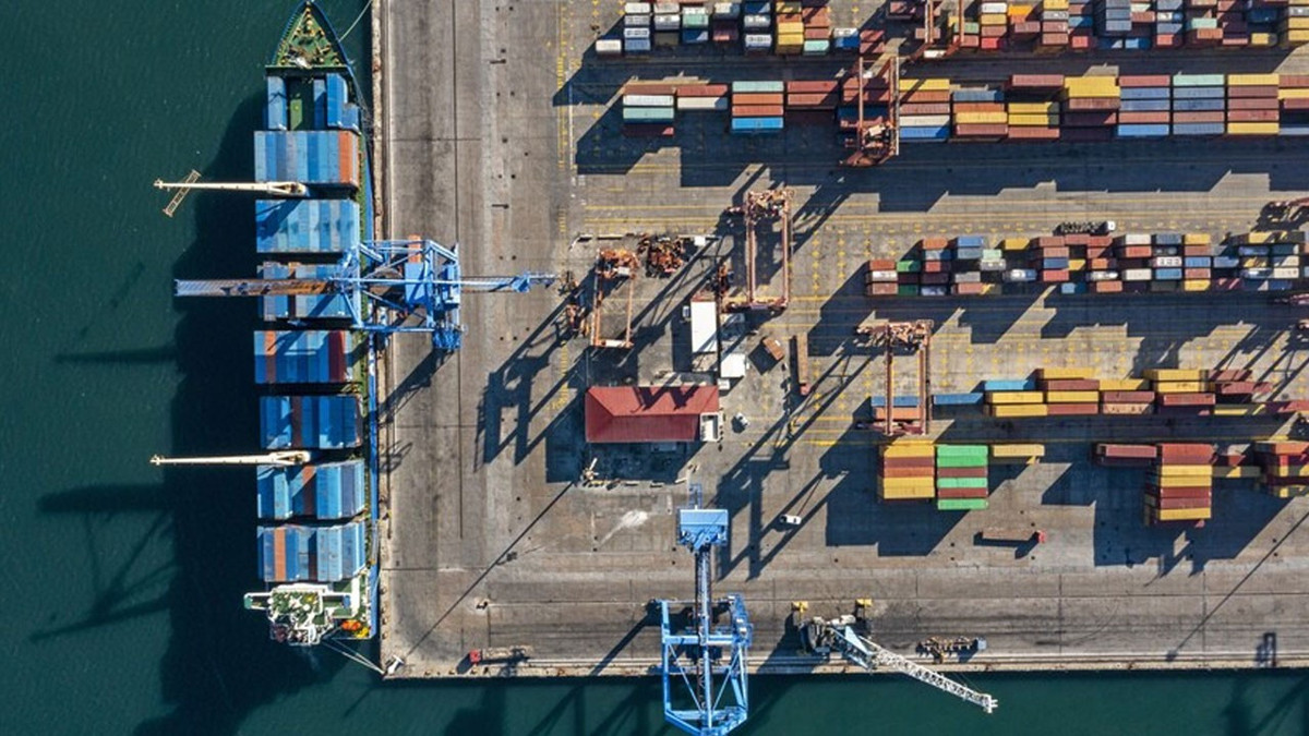 İFM’de transit ticaret kazançları tamamen vergisiz olacak