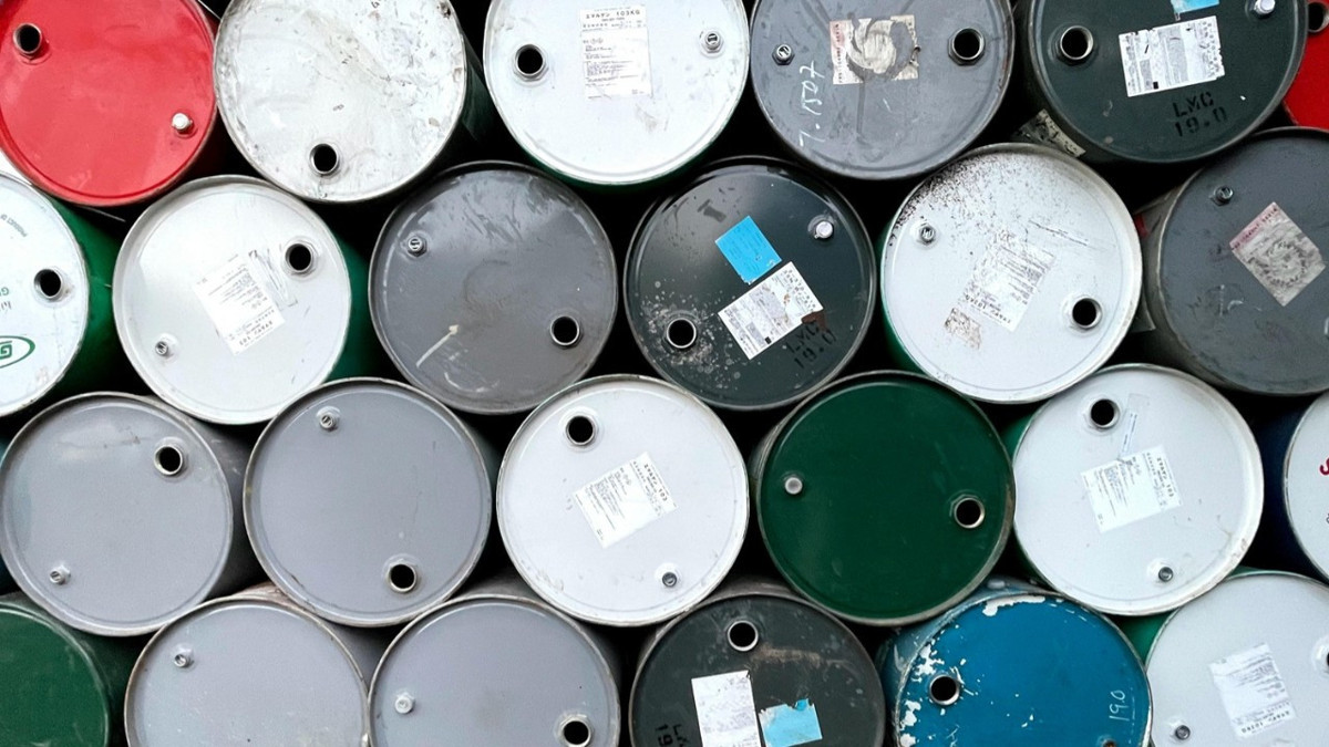 Petrol yükselişini sürdürüyor! 111 doları aştı!