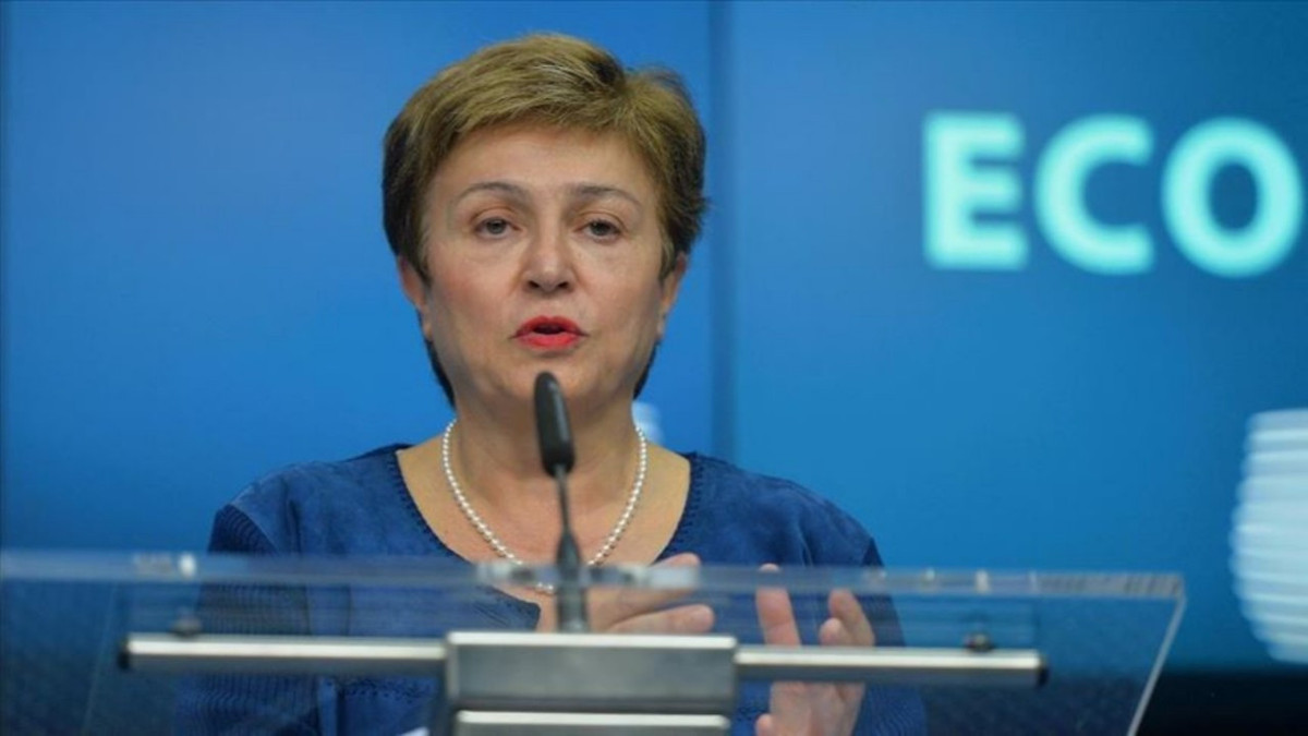 IMF küresel ekonomi için büyüme tahminini aşağı yönlü revize etti