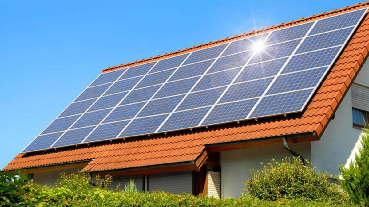 Güneş enerjisi rekor kırdı: Elektrik talebindeki artışın yüzde 75’i karşılandı
