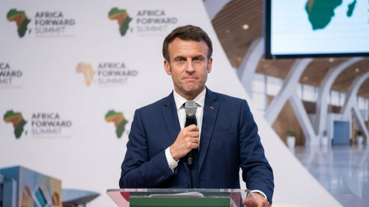 Macron yatırım için gittiği Kenya'da sömürgeci kibrini gizleyemedi