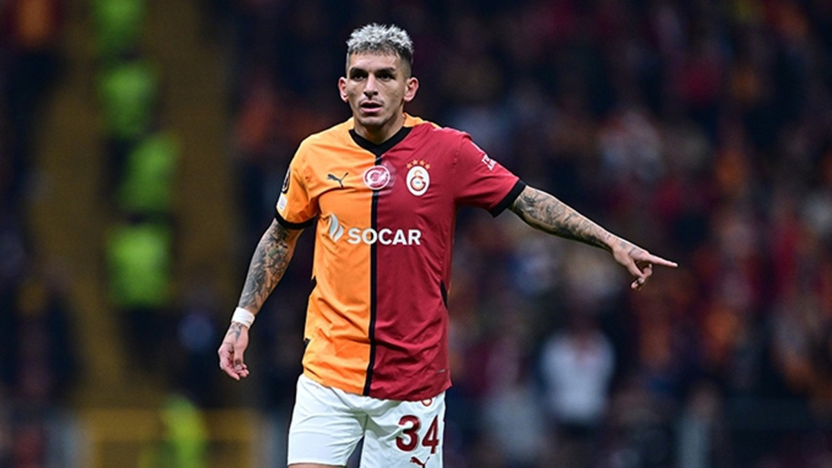 Galatasaraylı futbolcu Lucas Torreira, Beyoğlu'nda darbedildi