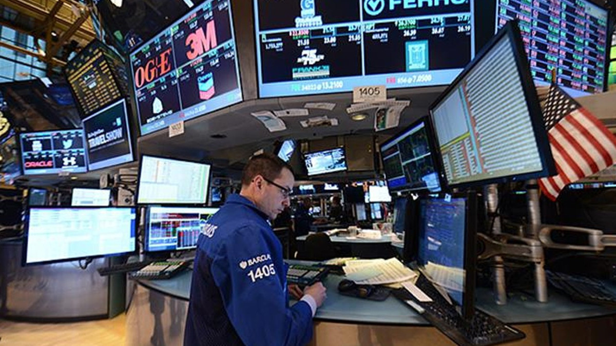 New York borsası karışık seyirle açıldı