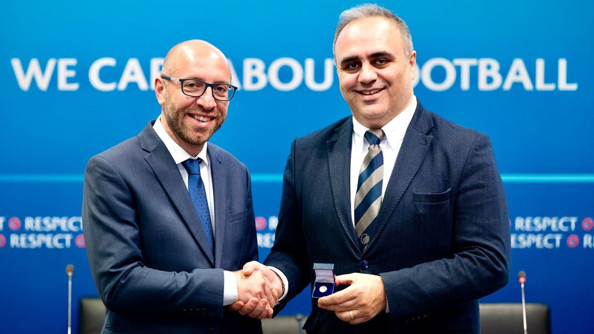 Yazarımız Ural Aküzüm'e UEFA'da önemli görev