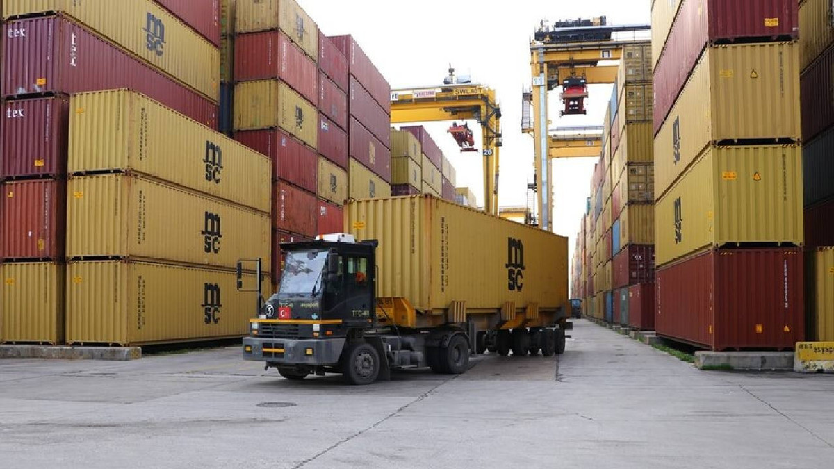 Euro Bölgesi'nden martta 7,8 milyar euro dış ticaret fazlası