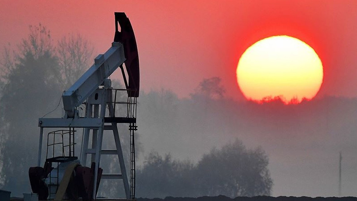 ABD-İran temasları fiyatları aşağı çekti: Petrol yüzde 5 değer kaybetti