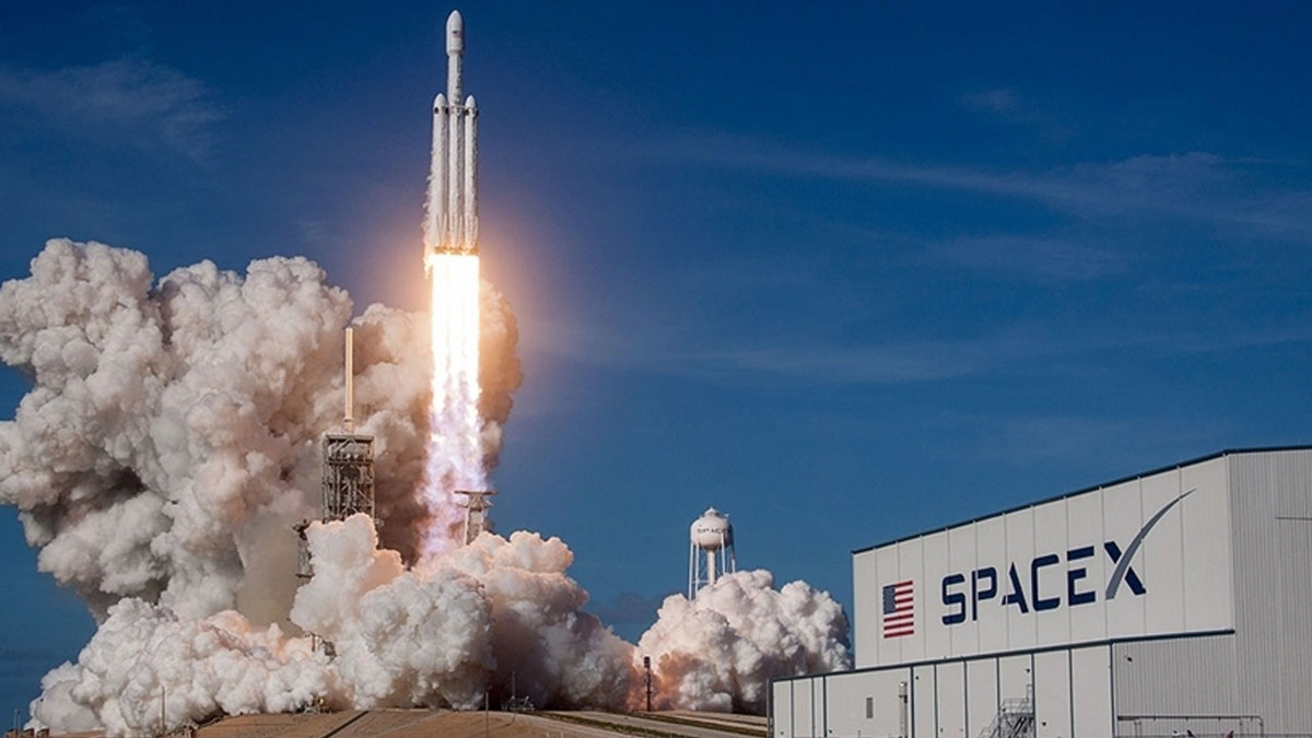 SpaceX halka arz başvurusu yaptı