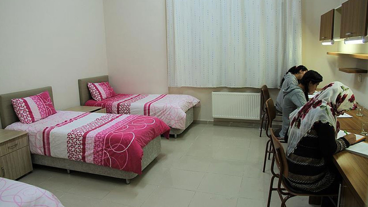 ÃÄrencinin barınma faturası kabardı: Yurt fiyatları cep yakıyor
