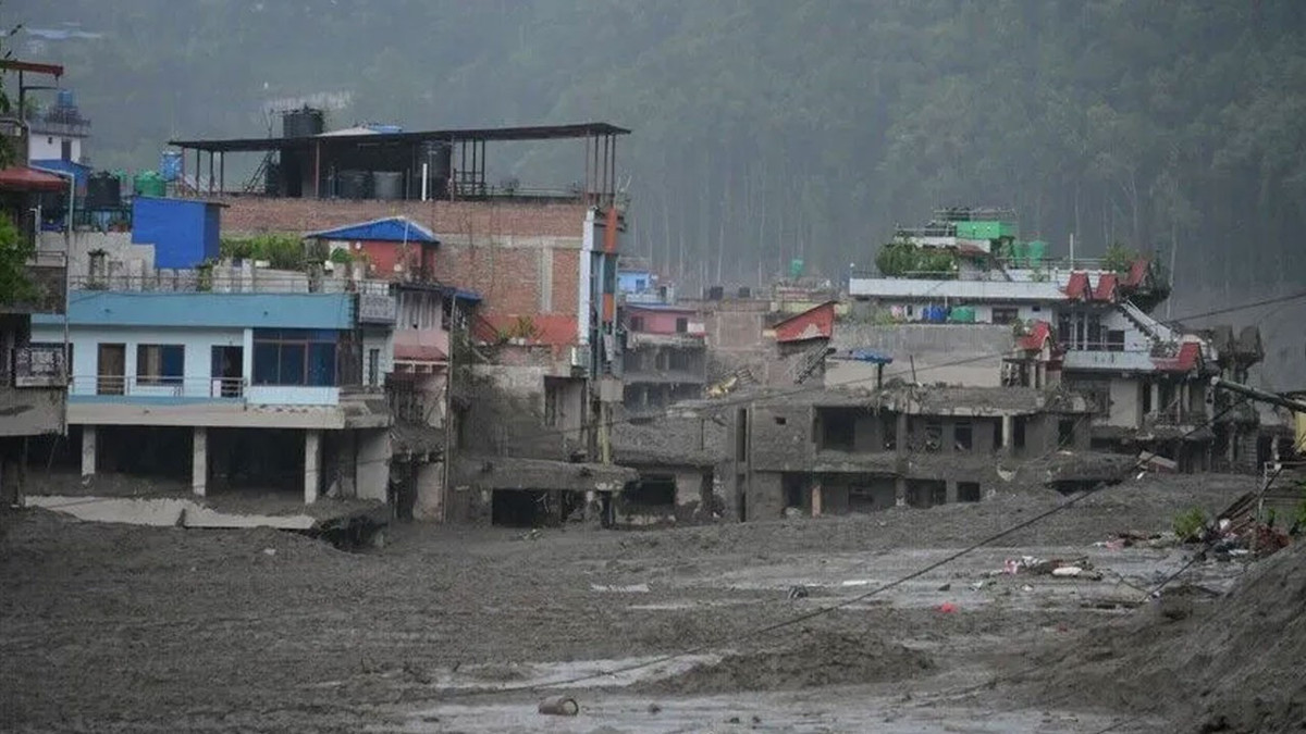 Nepalâde sel felaketi: Can kaybı 270âe yükseldi