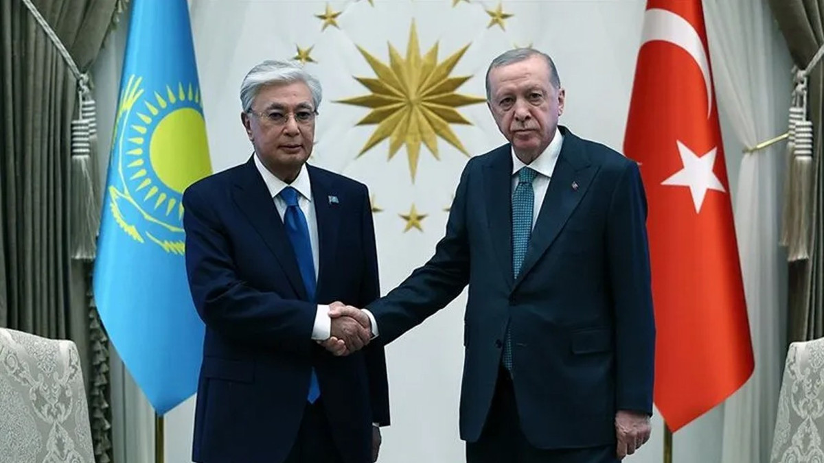 ErdoÄan, Kazakistan CumhurbaÅkanı Tokayev ile görüÅtü