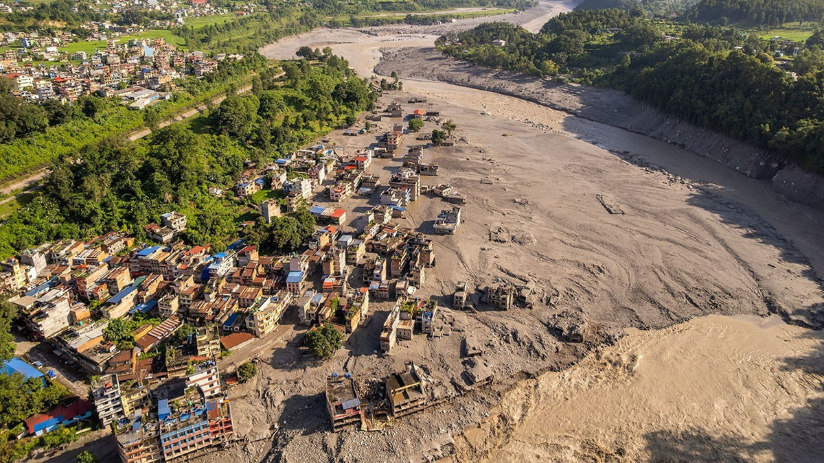 Nepal'deki selde hayatını kaybedenlerin sayısı 579'a çıktı