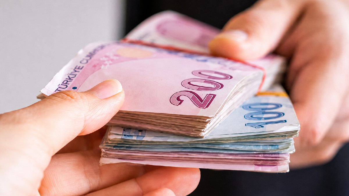 Kredi faizlerinde pazartesi indirimi: Kamu bankaları 2-3 puan düÅürecek