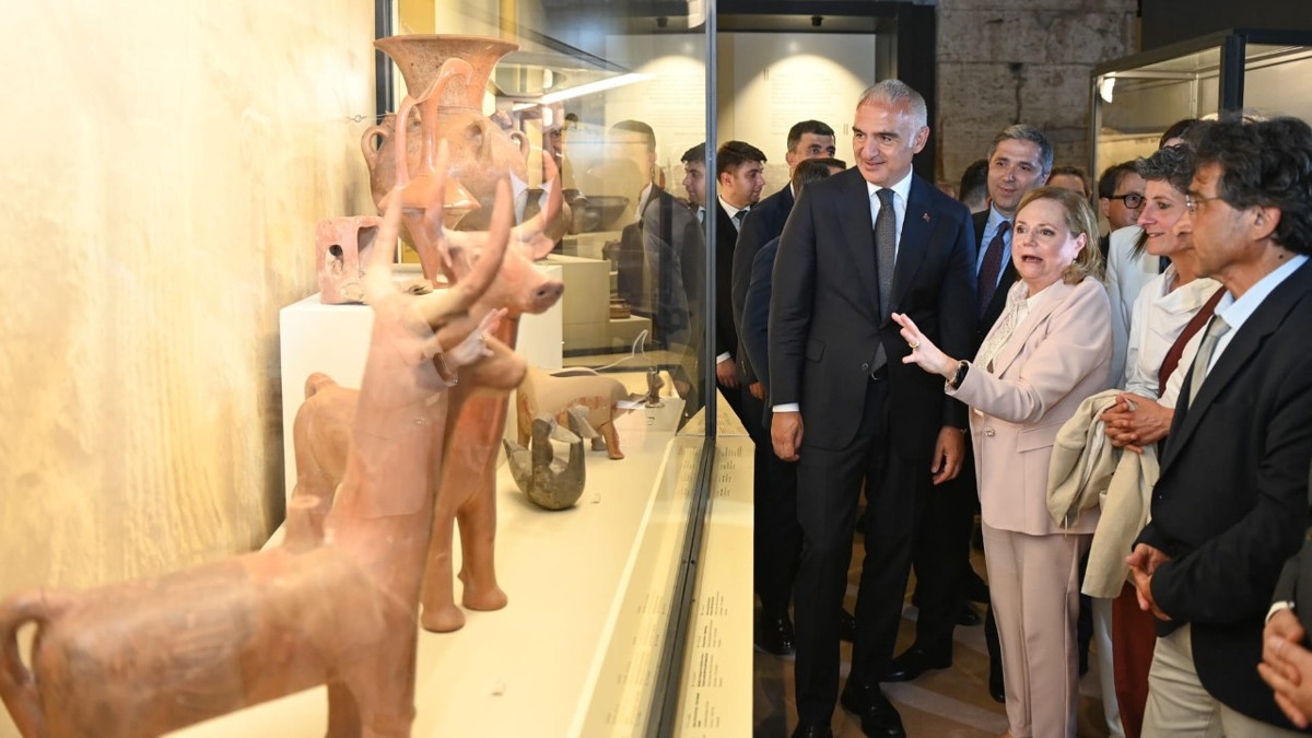 Troyaânın hikÃ¢yesi Romaâda 2 milyonu aÅkın ziyaretçiyle buluÅtu