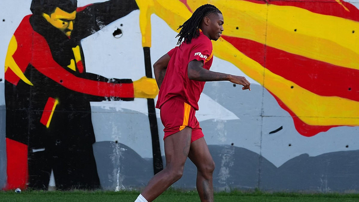 Rafael Leao, Galatasaray'da ilk antrenmanına çıktı