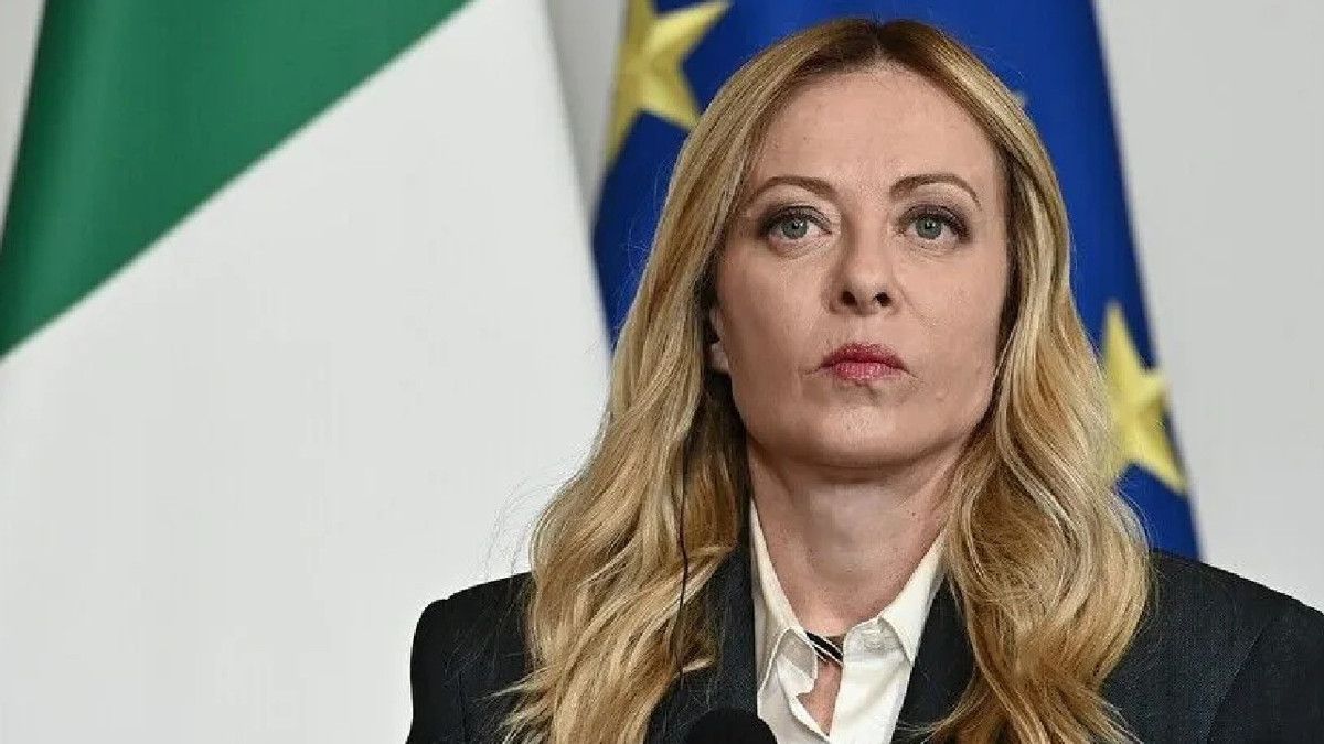 İtalya'da 80 yıllık rekor kırıldı: Meloni, Berlusconi'yi geride bıraktı