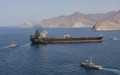 Hürmüz girişinde tanker vuruldu, gemi kumanda dışı kaldı