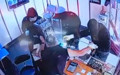 5,6 milyon TL'lik silahlı ve biber gazlı kuyumcu soygunu kamerada
