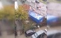 Önce iki araca çarptı, sonra 5 metreden uçtu! Sultangazi'de korkutan kaza