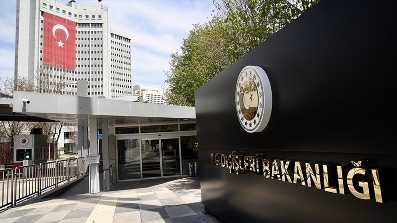 İHA'lar Türk sahipli gemileri hedef aldı: Bakanlıktan ilk açıklama
