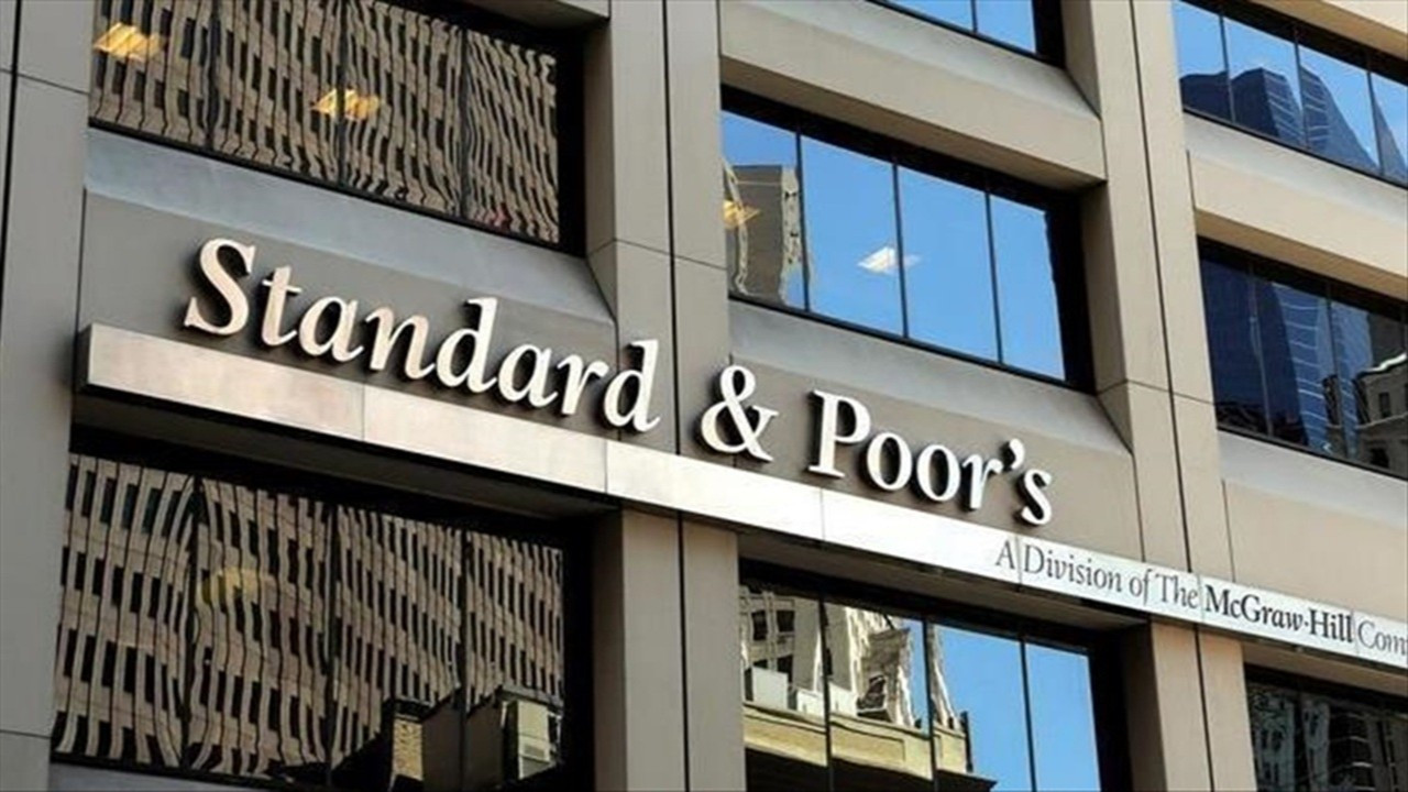 S&P’den gelişen piyasalar için not uyarısı: Orta Doğu savaşı indirim döngüsünü tetikleyebilir