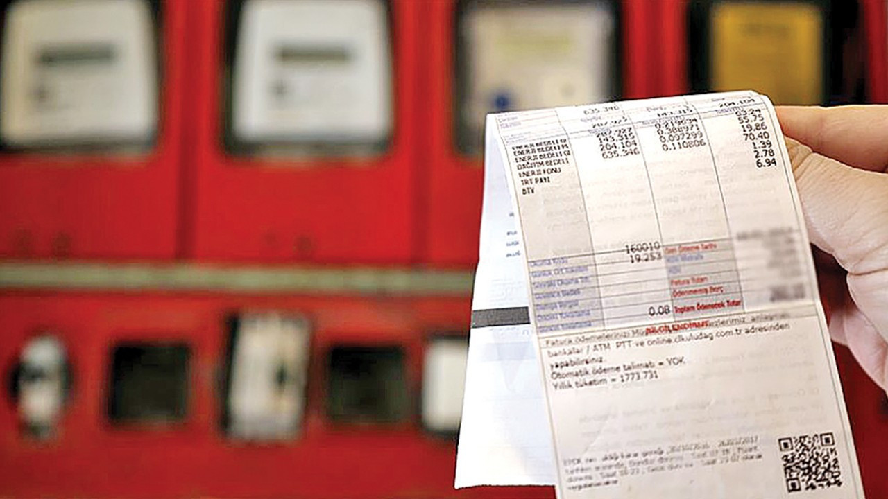 Bakan Bayraktar yanıtladı: Elektrik ve doğal gaza zam gelecek mi? Doğal gaz faturalarına düzenleme sinyali