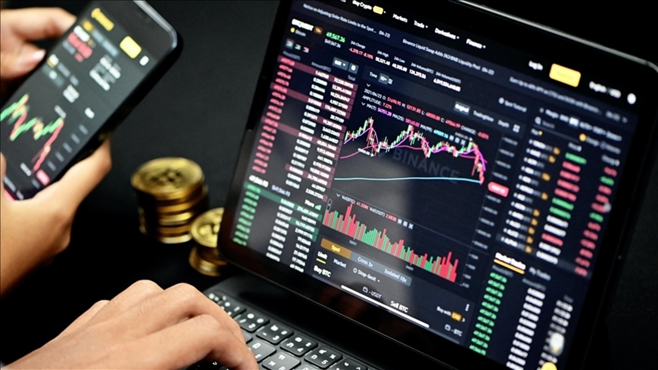 Kripto devine lisans şoku! Hizmetlerini askıya aldı