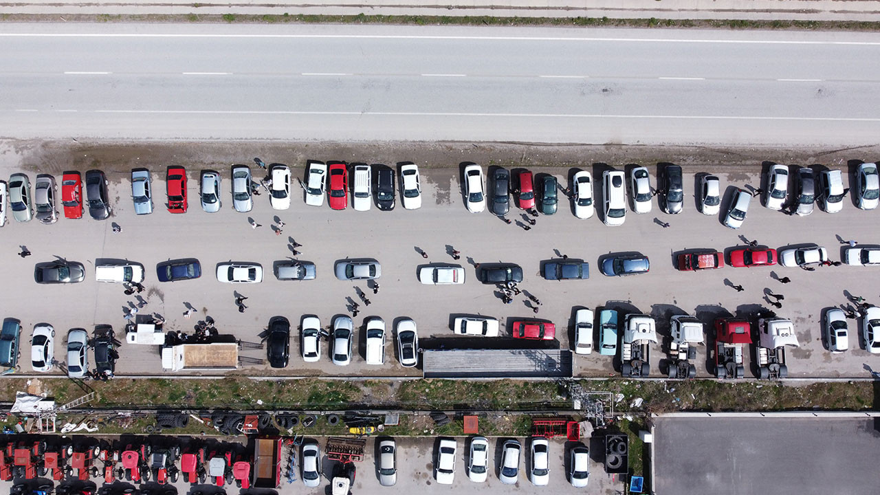 İkinci el otomobil pazarının gözdeleri belli oldu: İşte 2025'te en çok ilan verilen modeller