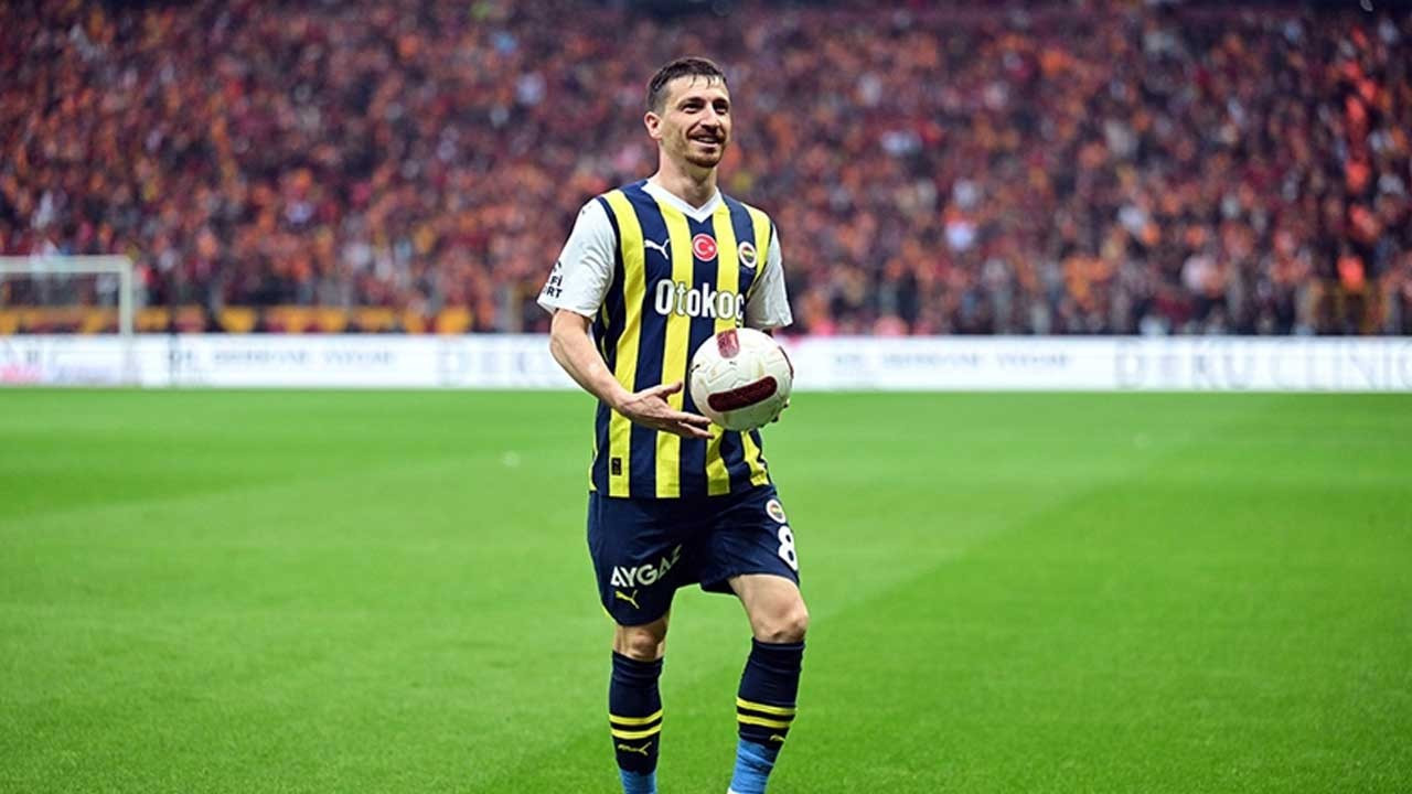 PFDK'den Fenerbahçeli futbolcu Mert Hakan Yandaş'a 3 maç men cezası