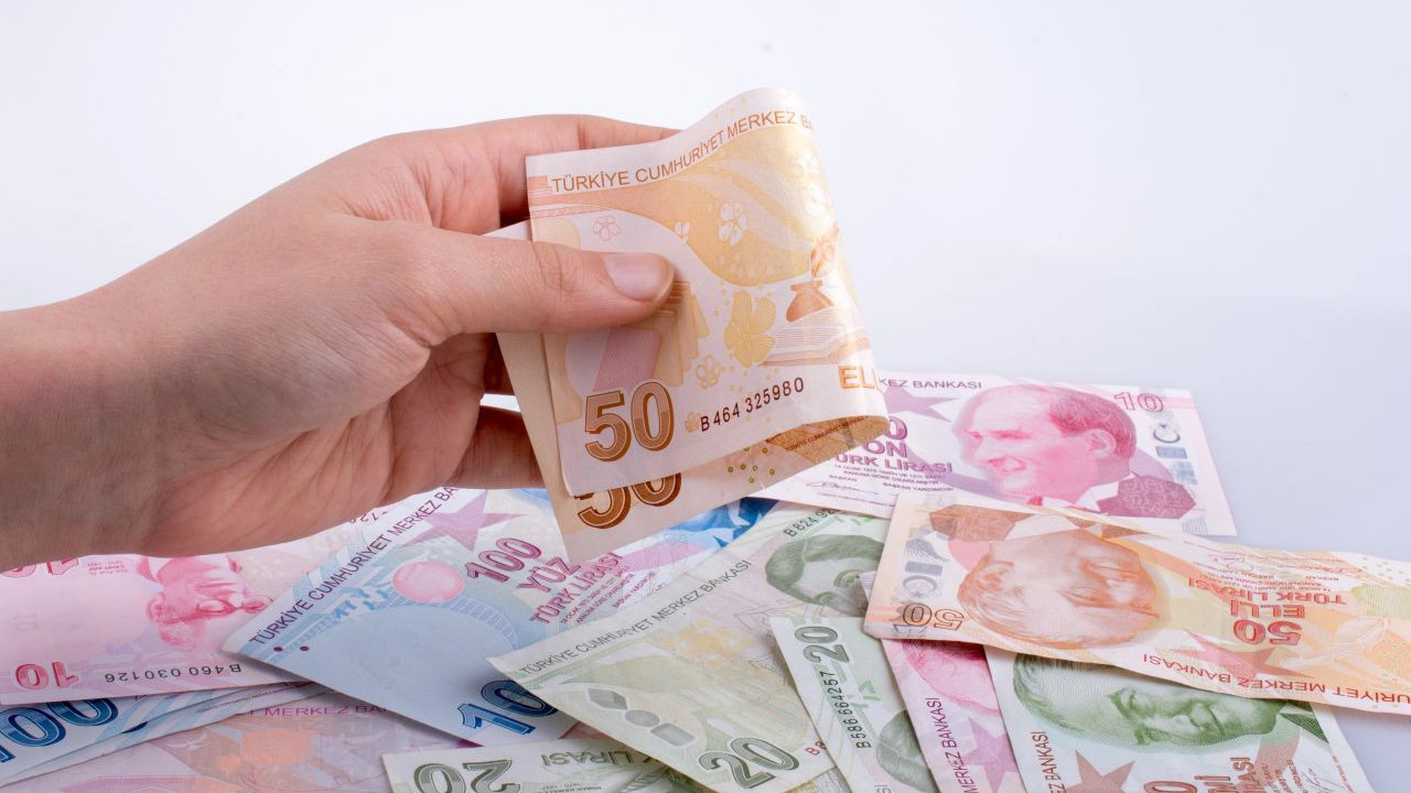 Asgari ücret toplantısı öncesi TÜRK-İŞ'ten kritik temas: Bakan Işıkhan ile görüşecekler