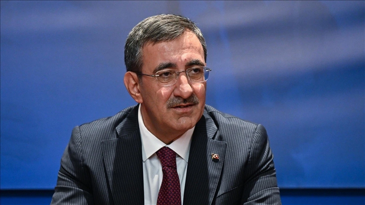 Cumhurbaşkanı Yardımcısı Cevdet Yılmaz: Büyümede dengelenme ve TL’ye güven artıyor