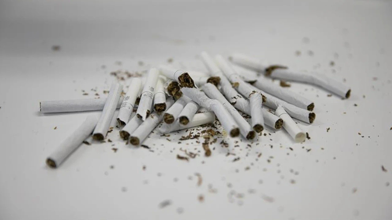 1,3 milyon TL'lik kaçak sigarayla yakalandı: 'Tanımadığım biri bıraktı' dedi