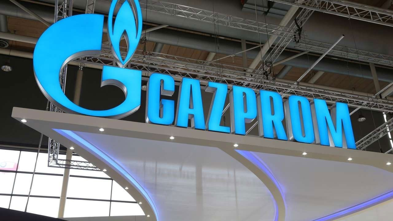 Gazprom uyardı: Avrupa’daki doğal gaz depolarındaki kışlık stok tükendi